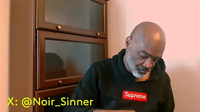sinnernoir online show from 13, 5, 2026