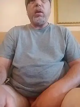 Snapshot of Rayc61 chatting on 6, 2, 2026 Rayc61 online show from 6, 2, 2026