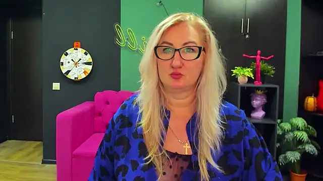 ChristyBrooks online show from 3, 3, 2025