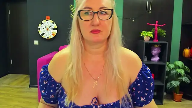 ChristyBrooks online show from 3, 3, 2025