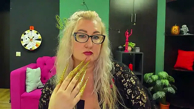 ChristyBrooks online show from 18, 3, 2025