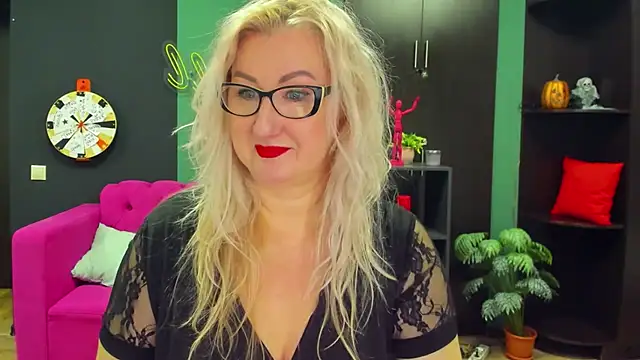 ChristyBrooks online show from 21, 3, 2025