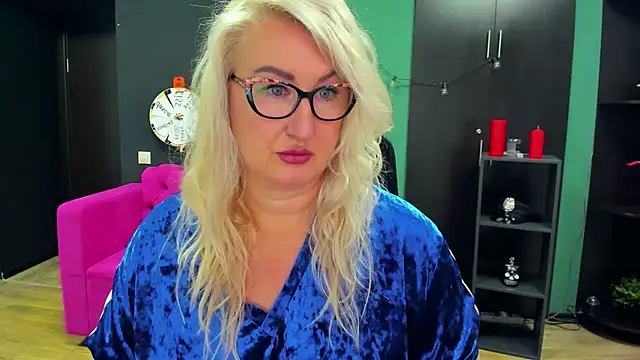 ChristyBrooks online show from 1, 10, 2025