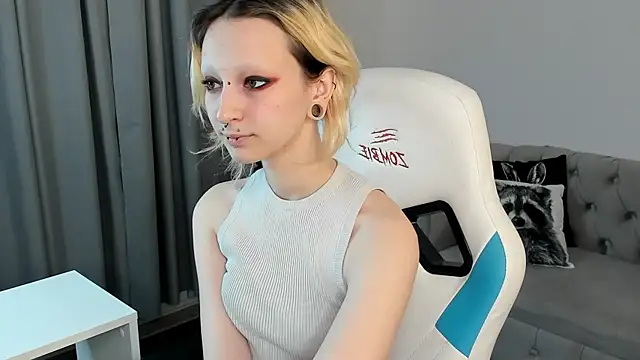 Lexy-Woorhez online show from 18, 10, 2025