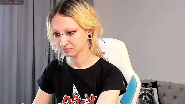 Lexy-Woorhez online show from 17, 10, 2025