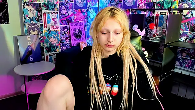 Lexy-Woorhez online show from 8, 3, 2025