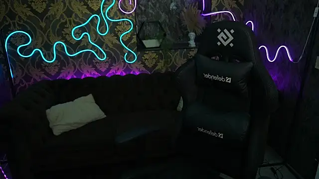 ShinyShyy online show from 13, 3, 2025