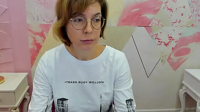 Snapshot of Fanndy_Liza chatting on 11, 12, 2024 Fanndy Liza online show from 11, 12, 2024