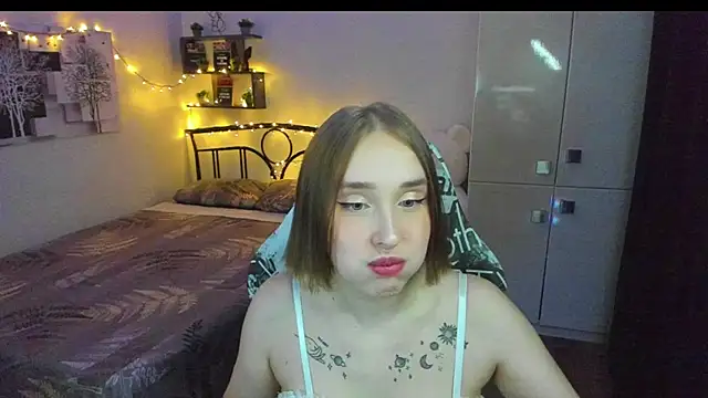 LinaTruly online show from 9, 6, 2026