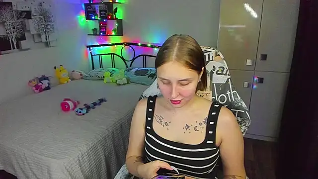 LinaTruly online show from 1, 6, 2026