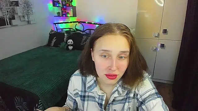 LinaTruly online show from 11, 3, 2026