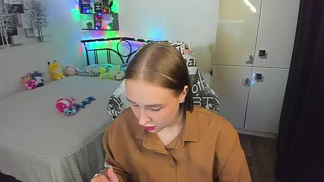 LinaTruly online show from 19, 5, 2026