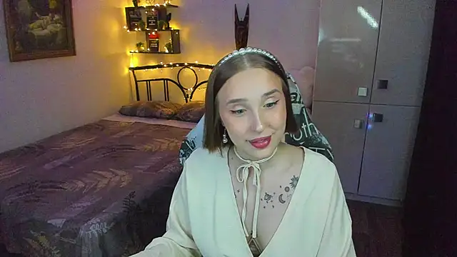 LinaTruly online show from 15, 6, 2026