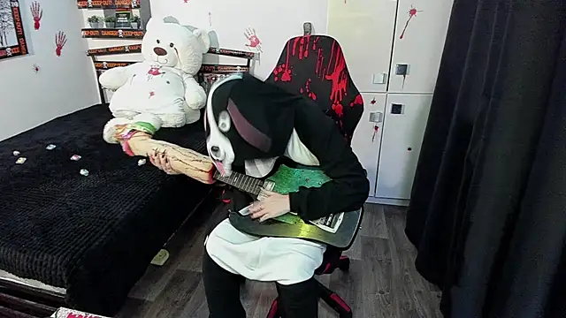 LinaTruly online show from 31, 10, 2025