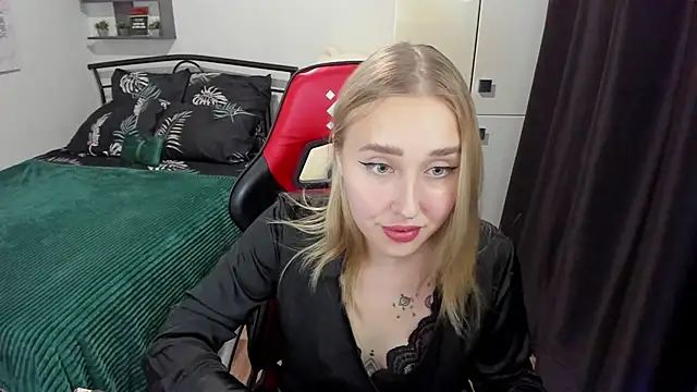 LinaTruly online show from 26, 9, 2025