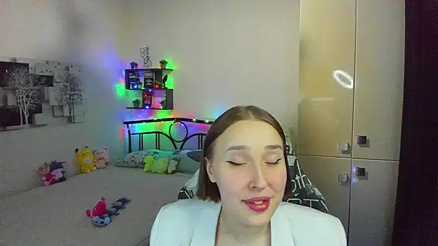 LinaTruly online show from 24, 4, 2026