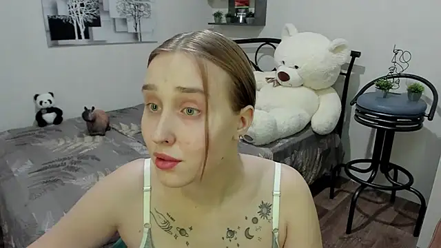 LinaTruly online show from 17, 3, 2025