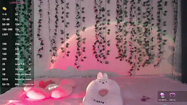 Lessy Lasska online show from 8, 11, 2025