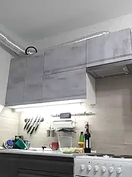 SweetBerryBella online show from 11, 2, 2025