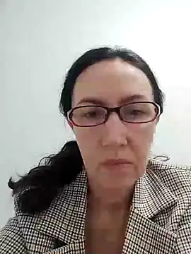 SweetBerryBella online show from 20, 1, 2025