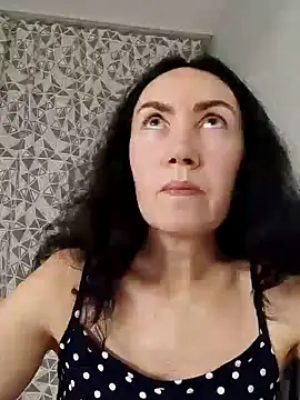 SweetBerryBella online show from 16, 2, 2025