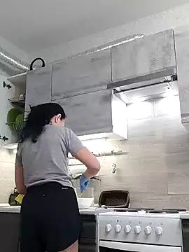 SweetBerryBella online show from 18, 1, 2025