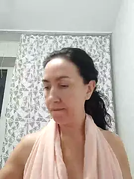 SweetBerryBella online show from 17, 1, 2025