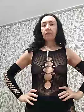 SweetBerryBella online show from 21, 1, 2025