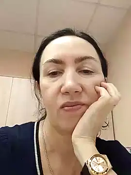 SweetBerryBella online show from 20, 1, 2025