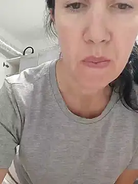 SweetBerryBella online show from 16, 1, 2025