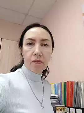 SweetBerryBella online show from 18, 3, 2025