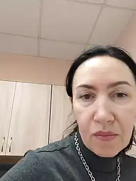 SweetBerryBella online show from 22, 1, 2025