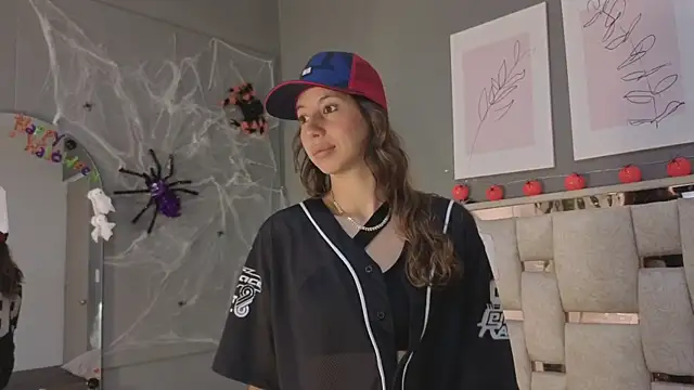 Snapshot of jolie_lov chatting on 16, 10, 2025 jolie lov online show from 16, 10, 2025