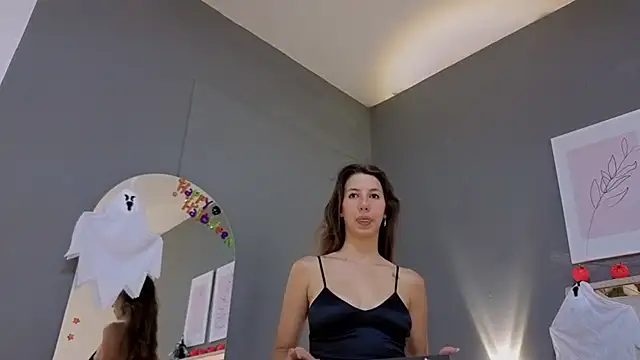 Snapshot of jolie_lov chatting on 2, 10, 2025 jolie lov online show from 2, 10, 2025