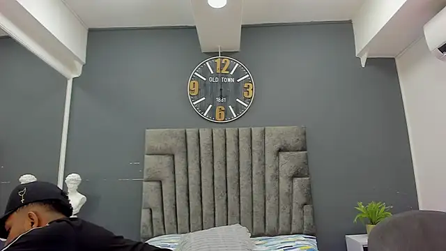 Robin Rief online show from 9, 5, 2026