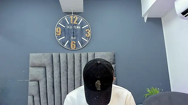 Robin Rief online show from 7, 4, 2026