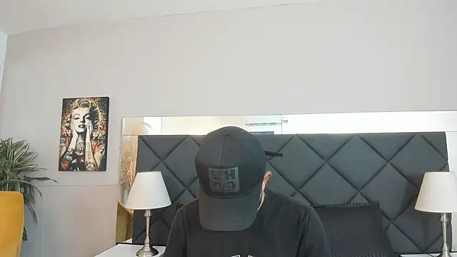 Robin Rief online show from 11, 11, 2025