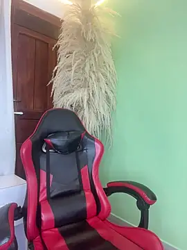 Robin Rief online show from 4, 2, 2026