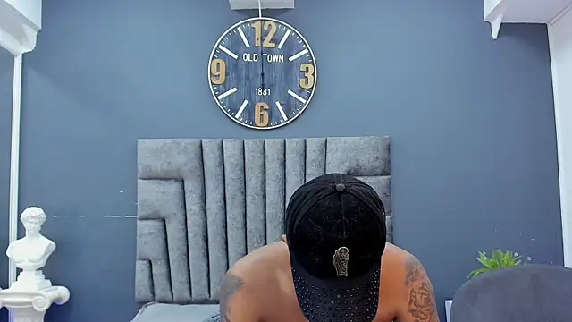 Robin Rief online show from 8, 4, 2026