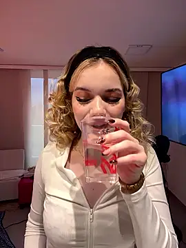 NicoleCut online show from 12, 1, 2026