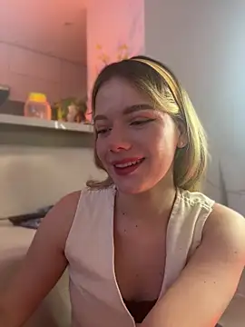 Snapshot of NicoleCut chatting on 29, 4, 2026 NicoleCut online show from 29, 4, 2026