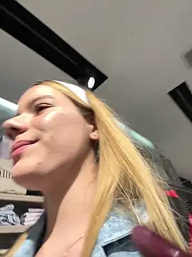 Snapshot of NicoleCut chatting on 15, 3, 2025 NicoleCut online show from 15, 3, 2025