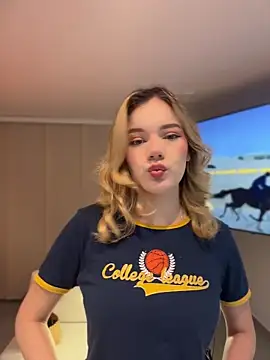 NicoleCut online show from 27, 3, 2026