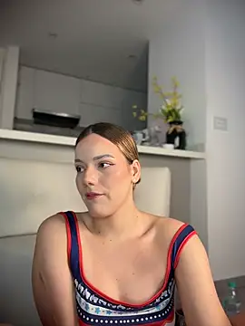 Snapshot of NicoleCut chatting on 31, 5, 2026 NicoleCut online show from 31, 5, 2026