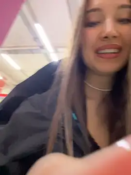 VelvetVixenI online show from 28, 3, 2026