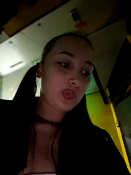 VelvetVixenI online show from 14, 11, 2025