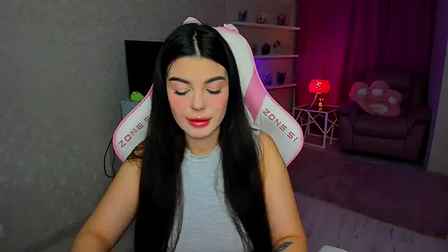 AlluringAriel online show from 14, 4, 2026