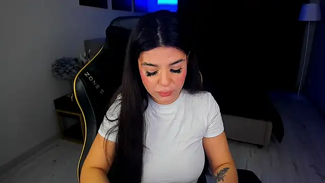 AlluringAriel online show from 24, 11, 2025