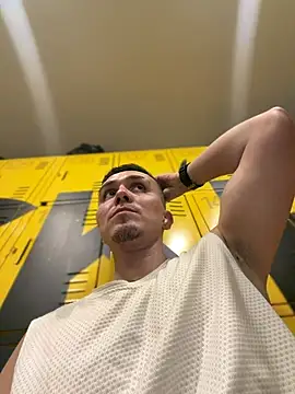 adam-rivera online show from 28, 10, 2025