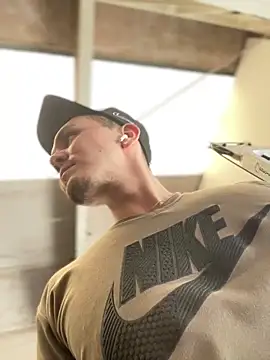 adam-rivera online show from 20, 9, 2025